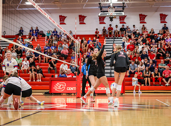 2594 Centennial vs Cambridge-Isanti Girls Varsity Volleyball