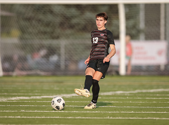 Centennial vs Osseo Varsity Soccer 151