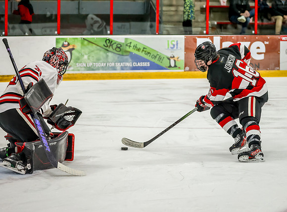 Centennial vs Stillwater Varsity Hockey 28