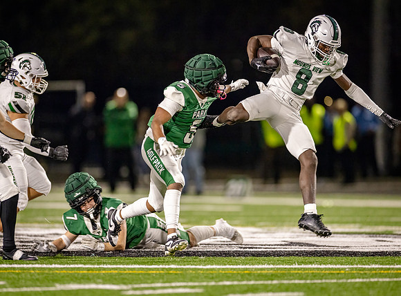 Mounds View vs Park Football 135