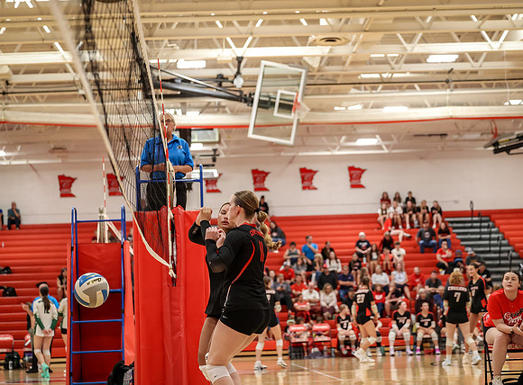 Centennial vs Mounds View Girls B Volleyball 57