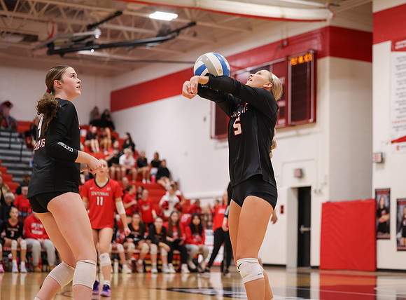 Centennial vs Hopkins Girls Varsity Volleyball 91
