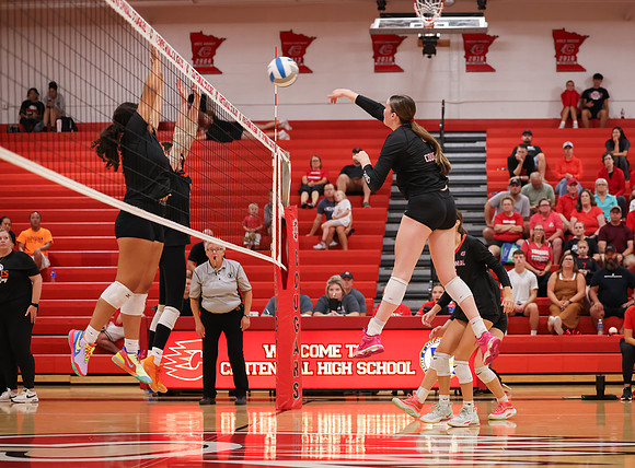 Centennial vs Osseo Girls Varsity Volleyball 194