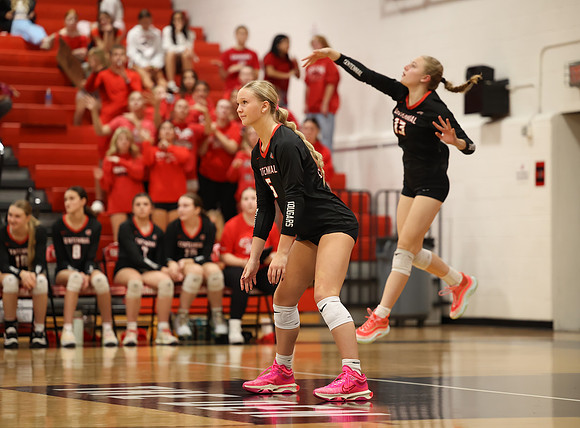 Centennial vs Blaine Girls Varsity Volleyball 231