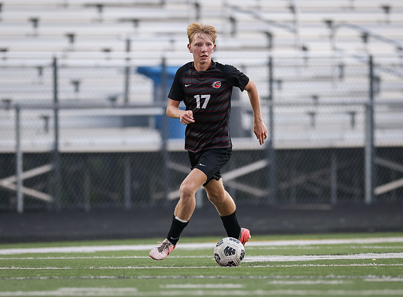 Centennial vs Osseo Varsity Soccer 209