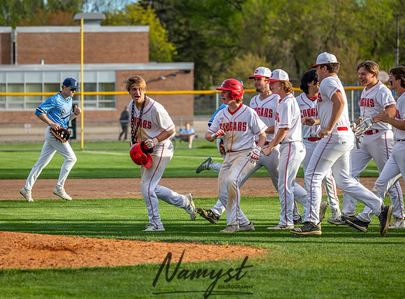 Centennial vs Blaine Varsity Baseball 528
