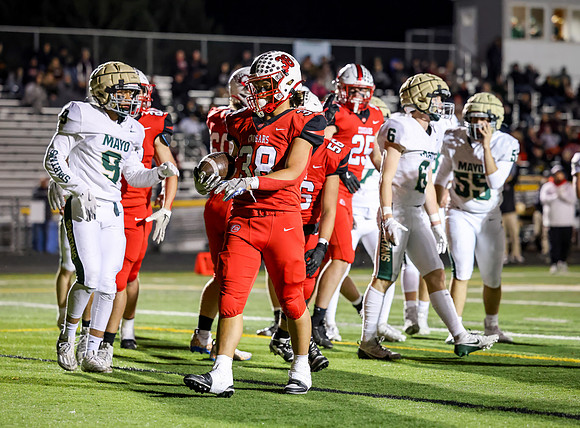 Centennial vs Rochester Mayo Varsity Football 91