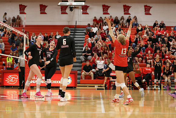 Centennial vs Cambridge-Isanti Girls Varsity Volleyball 190