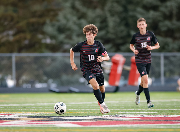 Centennial vs Osseo Varsity Soccer 212