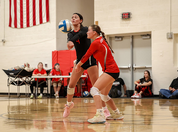 Centennial vs Mounds View Girls B Volleyball 98