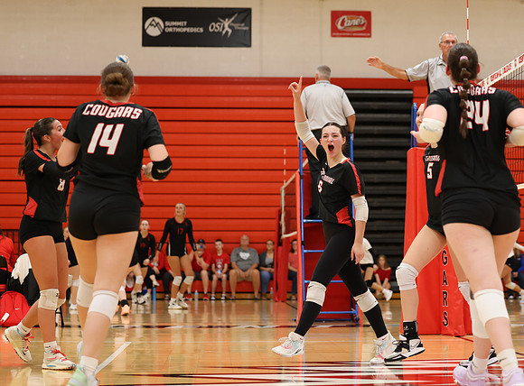 Centennial vs Cambridge-Isanti Girls JV Volleyball 39