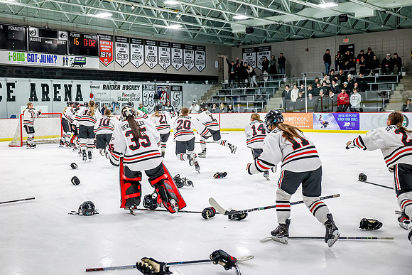 Centennial vs Maple Grove Varsity Hockey 250