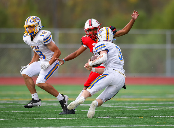 Centennial vs STMA JV Football 121