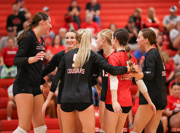 Centennial vs Osseo Girls Varsity Volleyball 186