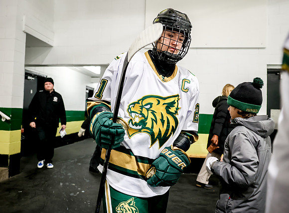 Chisago vs Rogers Varsity Hockey 258