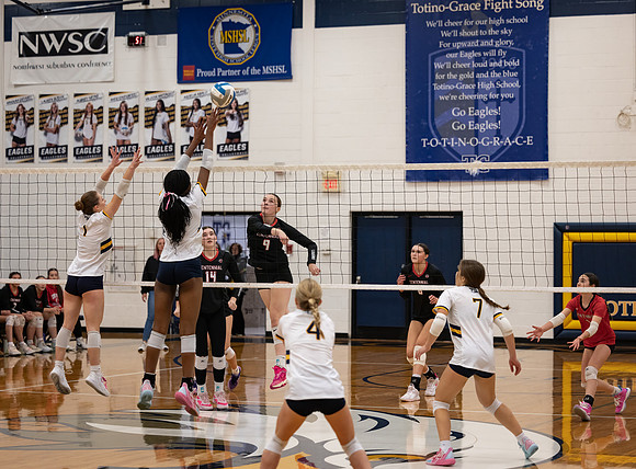 Centennial vs Totino-Grace Girls Varsity Volleyball 181