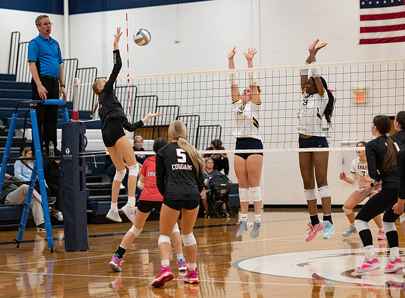 Centennial vs Totino-Grace Girls Varsity Volleyball 191
