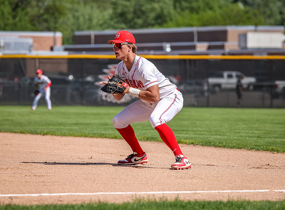 Centennial vs Moorhead Baseball 206