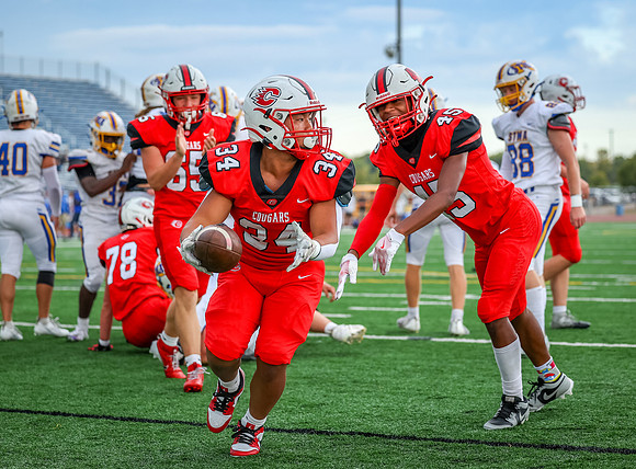 Centennial vs STMA JV Football 44