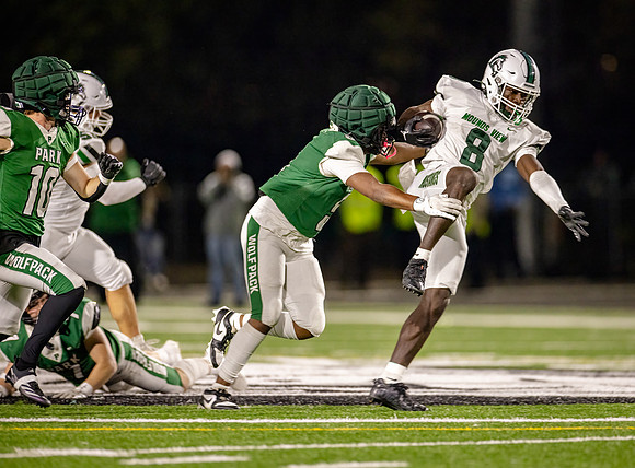 Mounds View vs Park Football 136