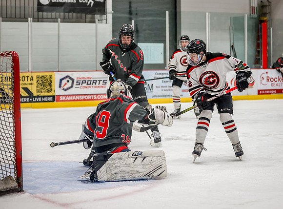 Centennial vs St Cloud Hockey 229