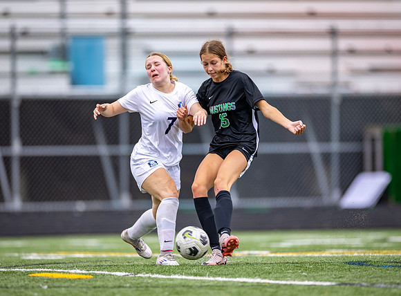 Mounds View vs Blaine Varsity Soccer 290