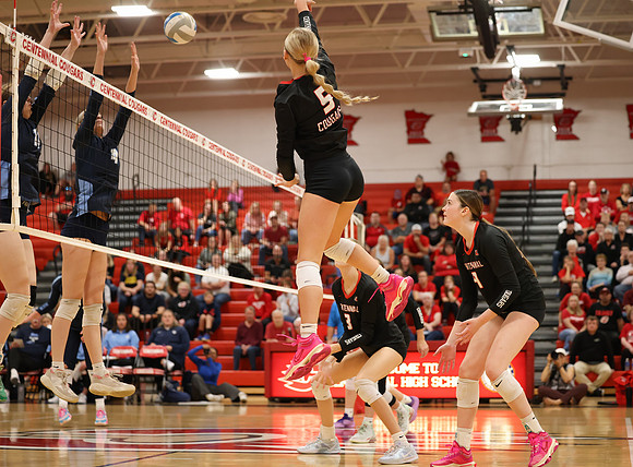 Centennial vs Blaine Girls Varsity Volleyball 247