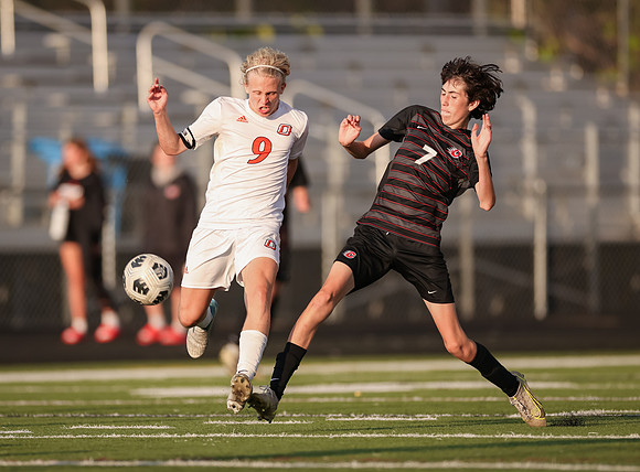 Centennial vs Osseo Varsity Soccer 168