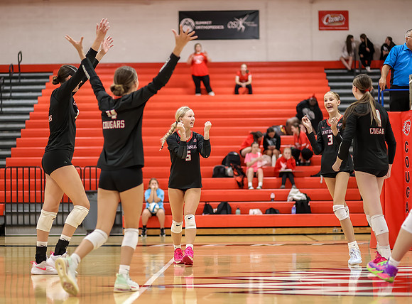 Centennial vs Coon Rapids Girls Varsity Volleyball 115