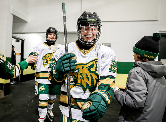 Chisago vs Rogers Varsity Hockey 250