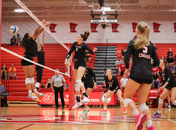 Centennial vs Osseo Girls Varsity Volleyball 146