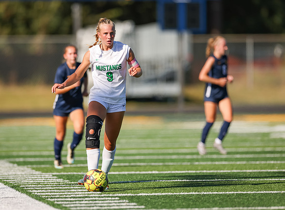 Mounds View vs Mahtomedi Girls Varisty Soccer 221