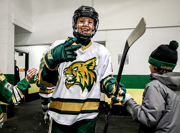 Chisago vs Rogers Varsity Hockey 252