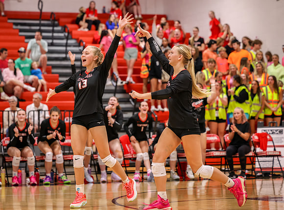 Centennial vs Duluth East Varsity Volleyball 185