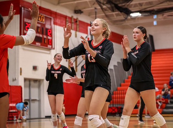 Centennial vs Mounds View Girls Varsity Volleyball 92