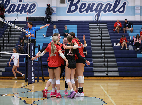 Centennial vs Blaine Girls Varsity Volleyball 124