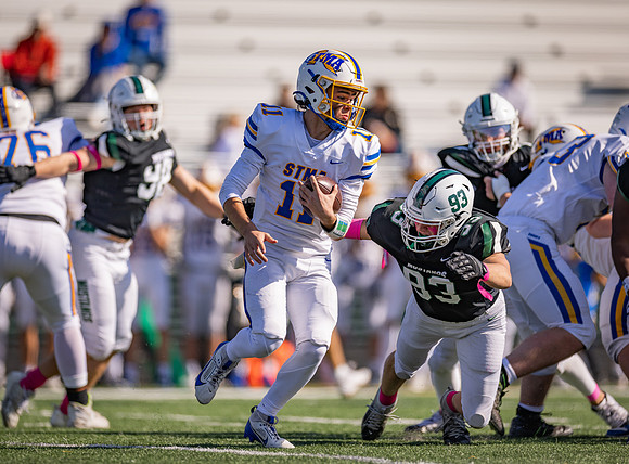 Mounds View vs STMA Varsity Football 60