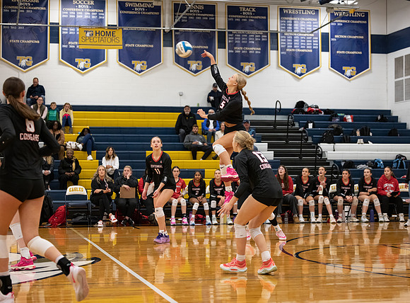 Centennial vs Totino-Grace Girls Varsity Volleyball 112