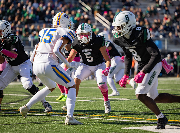 Mounds View vs STMA Varsity Football 152
