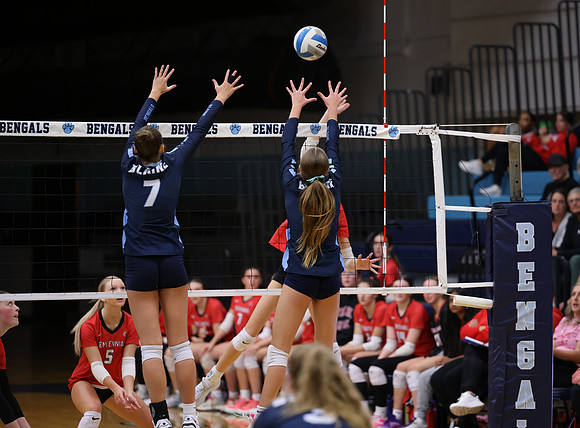 Centennial vs Blaine Girls Varsity Volleyball 146