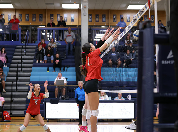 Centennial vs Blaine Girls Varsity Volleyball 240