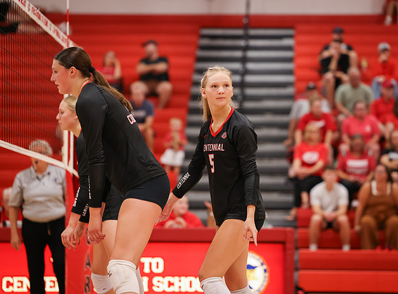 Centennial vs Osseo Girls Varsity Volleyball 141