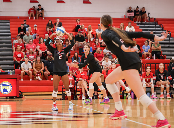 Centennial vs Osseo Girls Varsity Volleyball 45
