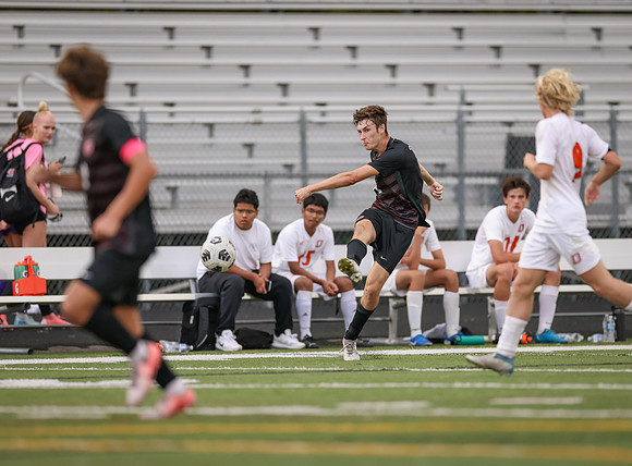 Centennial vs Osseo Varsity Soccer 223