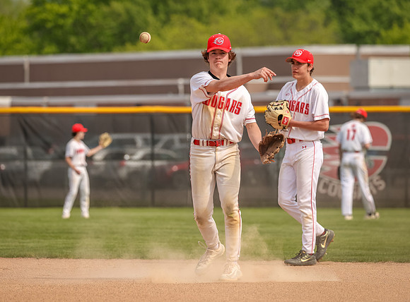 Centennial vs East Ridge JV Baseball 75