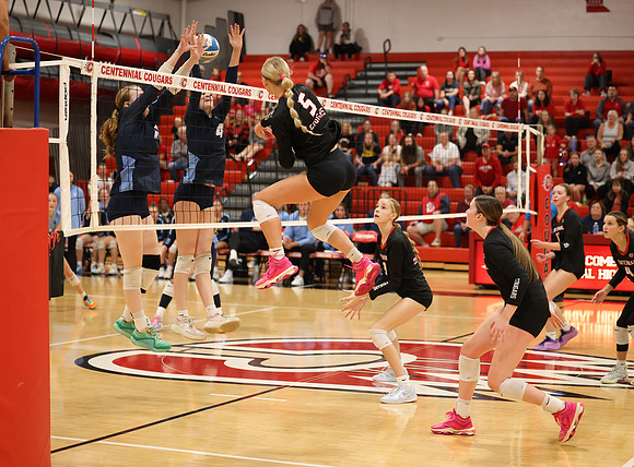Centennial vs Blaine Girls Varsity Volleyball 320