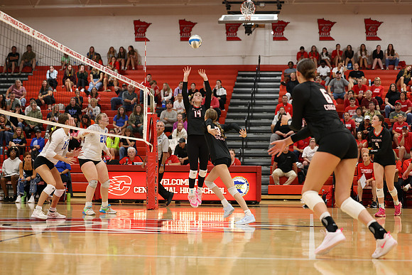 Centennial vs Cambridge-Isanti Girls Varsity Volleyball 147