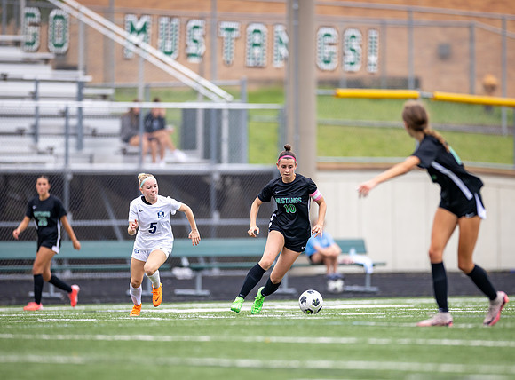 Mounds View vs Blaine Varsity Soccer 306