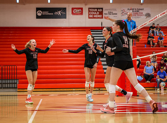3110 Centennial vs Cambridge-Isanti Girls Varsity Volleyball