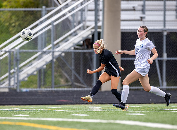 Mounds View vs Blaine Varsity Soccer 236